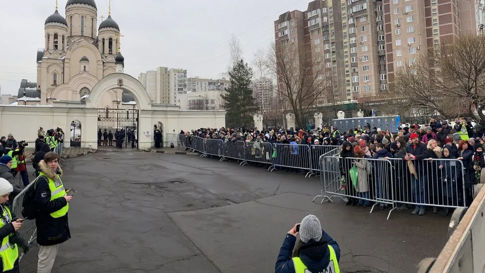 Gathering for Navalny