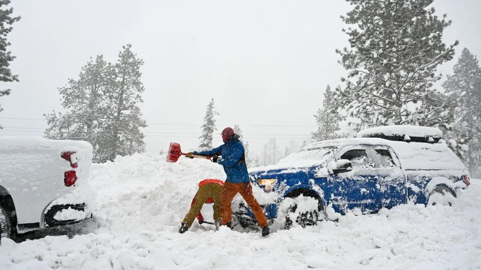 California Mountain Snowstorm Alert